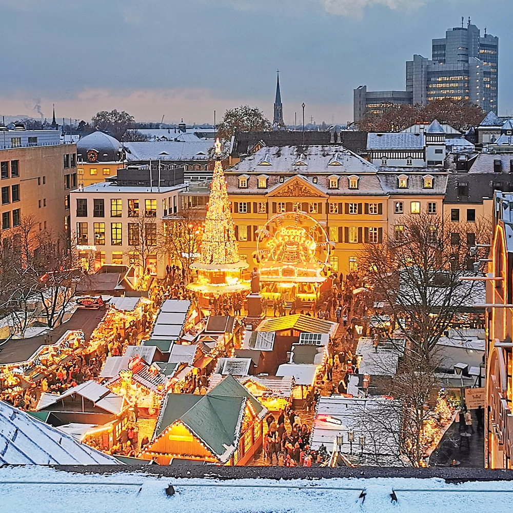 Bonner Weihnachtsmarkt im Schnee